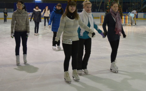 Каток, бассейн, мастер-класс по плаванию и другие спортивные мероприятия для чебоксарцев
