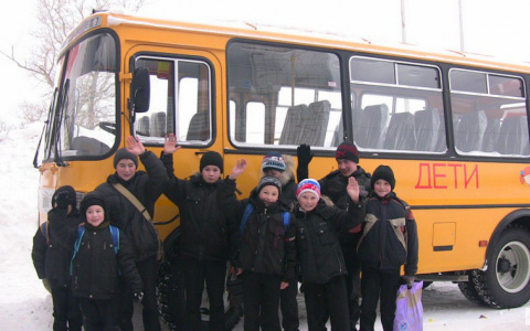 Школьникам обещают по семь тысяч рублей на поездки, но есть условия