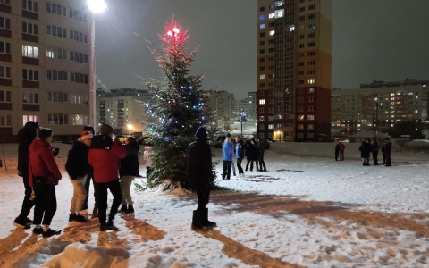 Банк «Открытие»: «36 % жителей ПФО уменьшили расходы на новогодние праздники по сравнению с 2021 годом»