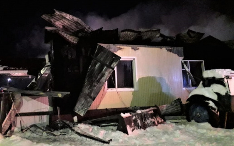 Ночью в Батыревском районе сгорел сельский магазин