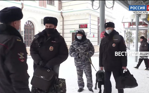 Пассажиры поезда Чебоксары-Москва крадут пледы, подстаканники, одеяла и подушки