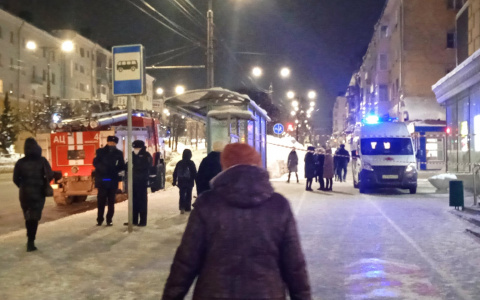 В Чебоксарах спецслужбы оцепили несколько ТЦ