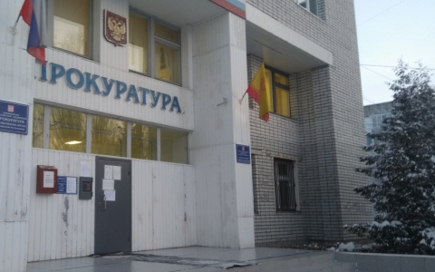 В Чувашии чиновник принудительно отправлял подчиненных работать на стройке у сына за зарплату от государства