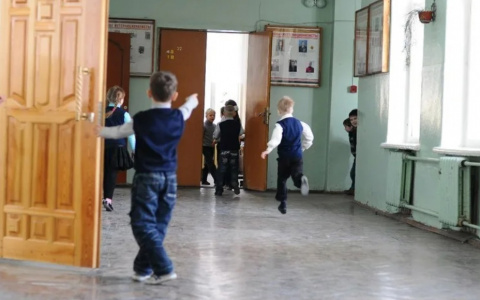 Школьникам Чувашии продлили дистанционку еще на неделю