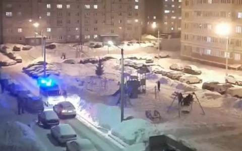 В Новочебоксарске нашли и наказали водителя, который заблокировал проезд скорой помощи