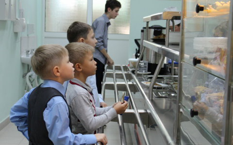 После всех скандалов в Чебоксарах увеличили расходы на питание школьников