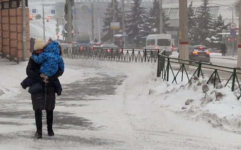 Новая неделя начнется с непогоды: спасатели выпустили предупреждение