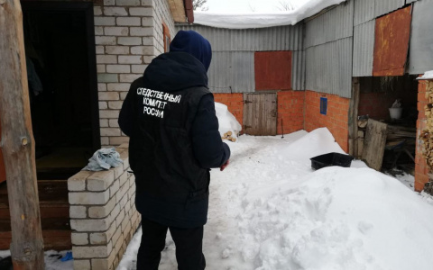 В Мариинско-Посадском районе мать искала сына: полицейские нашли его труп в сарае