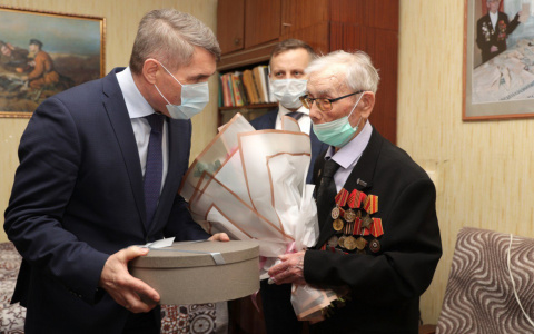 В Чувашии столетний юбилей отметил участник боевых действий на Курской дуге: был тяжело ранен