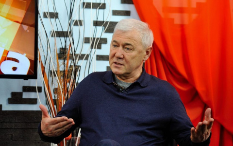 Аксаков призвал не поддаваться панике из-за скачков акций и валюты