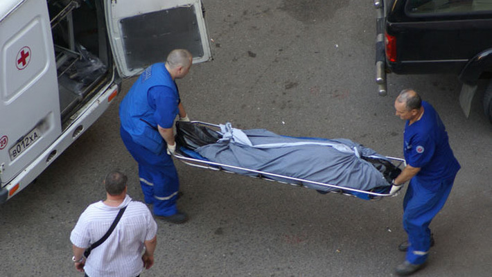 На стройке в Чебоксарах рабочий упал с высоты 8-го этажа