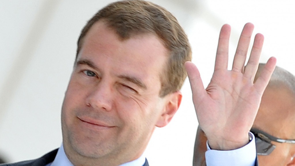 Медведев подписал указ об ипотеке в 13%