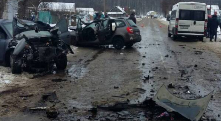 В Ибресинском районе умерла женщина, попавшая утром в крупное ДТП В Ибресинском районе умерла женщина, попавшая утром в крупное ДТП