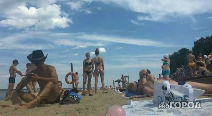 В Чебоксарах мужчина на пляже невзначай демонстрировал свое достоинство