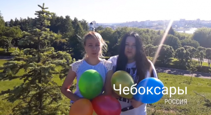 Девушки из Чебоксар участвовали в массовом поздравлении рок-музыканта Кипелова