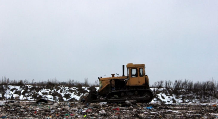 На мусорном полигоне Алатыря нашли многочисленные нарушения охраны природы