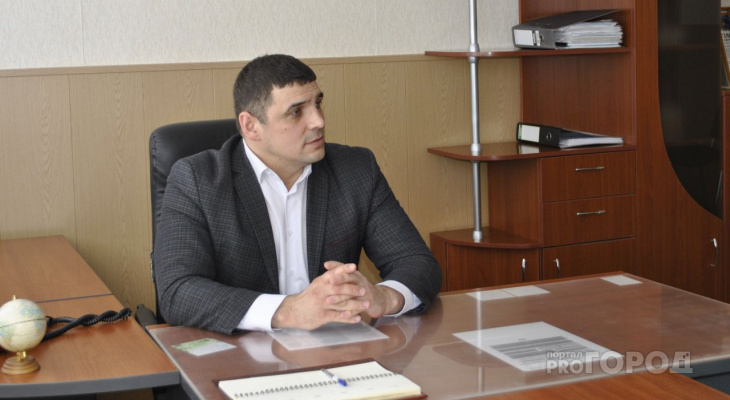 Директор новочебоксарского депо рассказал о парке машин и нехватке кадров Директор новочебоксарского депо рассказал о парке машин и нехватке кадров