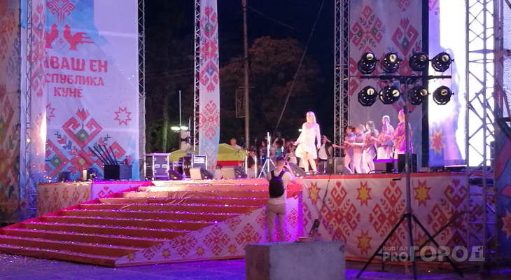 В Чебоксарах Ирина Салтыкова выступила 30-минутным концертом