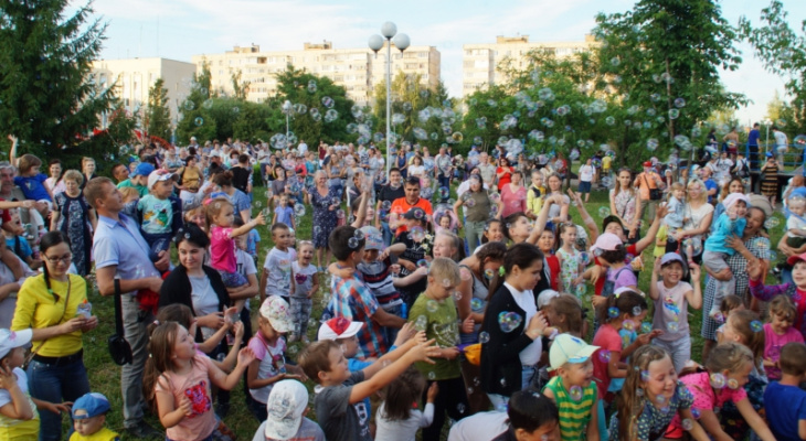 В двенадцати районах Чебоксар на День города появятся концертные площадки