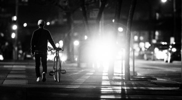Житель Чувашии за сутки отобрал у незнакомца портмоне и украл у товарища велосипед