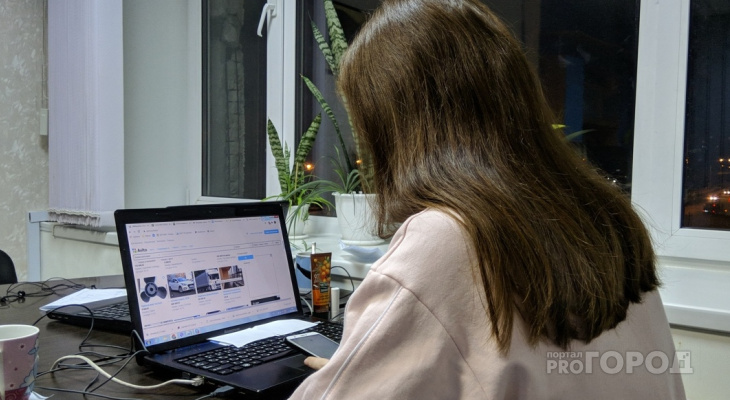 Новочебоксарка открыла видео на телефоне и потеряла 28 тысяч рублей Новочебоксарка открыла видео на телефоне и потеряла 28 тысяч рублей