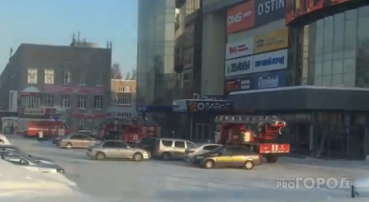В "МТВ-Центре" эвакуировали всех посетителей, на месте работают спасатели В "МТВ-Центре" эвакуировали всех посетителей, на месте работают спасатели