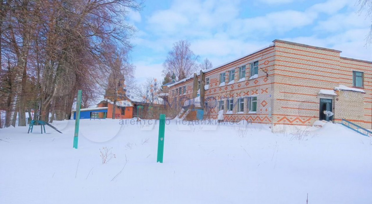 В Моргаушском районе продают садик за 10 млн рублей: "Помещение пригодно для любого производства" В Моргаушском районе продают садик за 10 млн рублей: "Помещение пригодно для любого производства"