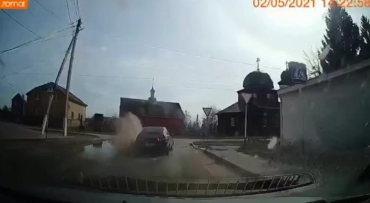 В чувашском селе поймали пьяного лихача: "Чуть не въехал в меня на повороте" В чувашском селе поймали пьяного лихача: "Чуть не въехал в меня на повороте"
