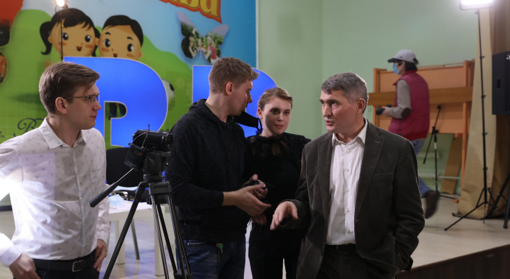 Николаев назвал причиной для молодежи остаться работать в Чувашии конкурентную зарплату Николаев назвал причиной для молодежи остаться работать в Чувашии конкурентную зарплату