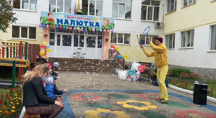 Малыши из Дома ребенка получили подарки Малыши из Дома ребенка получили подарки