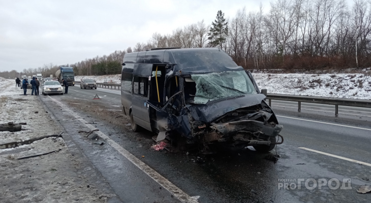 Водитель автобуса вез пять человек и отвлекся от дороги: будет суд Водитель автобуса вез пять человек и отвлекся от дороги: будет суд