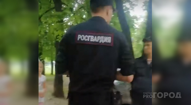 Напавшего на двух человек 28-летнего чебоксарца могут привлечь по уголовной статье Напавшего на двух человек 28-летнего чебоксарца могут привлечь по уголовной статье