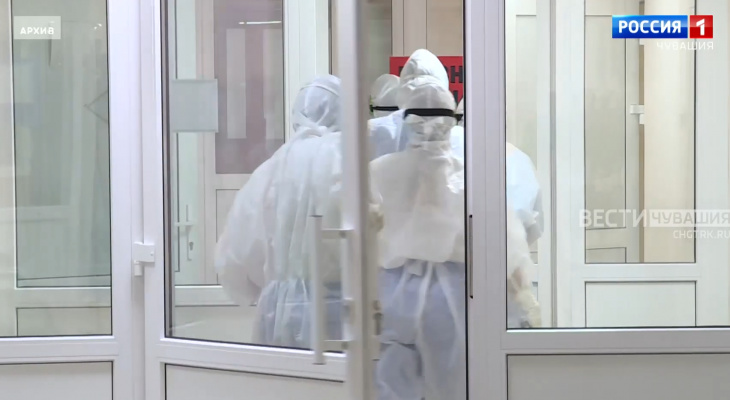 "Жаркая погода усугубляет течение болезни": ситуацию с коронавирусом в Чувашии назвали напряженной