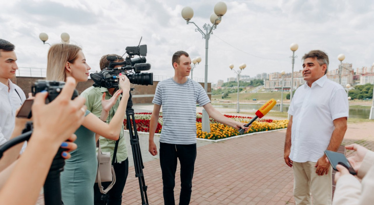 Алексей Нечаев в Чебоксарах: «Регионам нужно предоставить больше полномочий и денег» Алексей Нечаев в Чебоксарах: «Регионам нужно предоставить больше полномочий и денег»