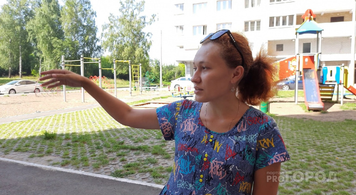 Жители Восточного о своем районе: "Обещали как в СЗР, а ходим по грязи среди машин" Жители Восточного о своем районе: "Обещали как в СЗР, а ходим по грязи среди машин"