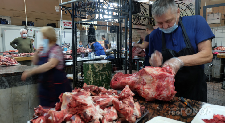 Чебоксарцы о росте цен на мясо: "Чем нам питаться? Все дорожает" Чебоксарцы о росте цен на мясо: "Чем нам питаться? Все дорожает"