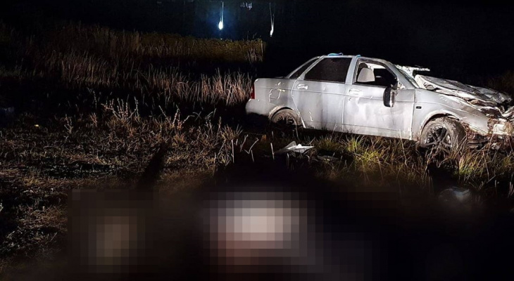 В ГИБДД назвали предварительную причину смертельной аварии с "Приорой" В ГИБДД назвали предварительную причину смертельной аварии с "Приорой"