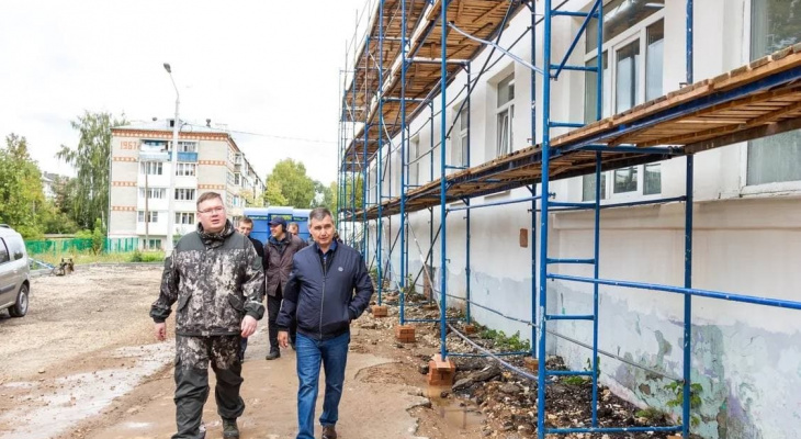 В Чебоксарах проверили ход строительства и капремонта школ и садов В Чебоксарах проверили ход строительства и капремонта школ и садов