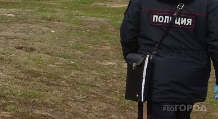 В Цивильском районе рядом с магазином обнаружен труп женщины В Цивильском районе рядом с магазином обнаружен труп женщины