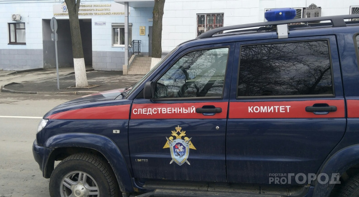 Новочебоксарка накинулась с ножом на больную мать, а смертельную рану получил отец, пытавшийся остановить ее Новочебоксарка накинулась с ножом на больную мать, а смертельную рану получил отец, пытавшийся остановить ее