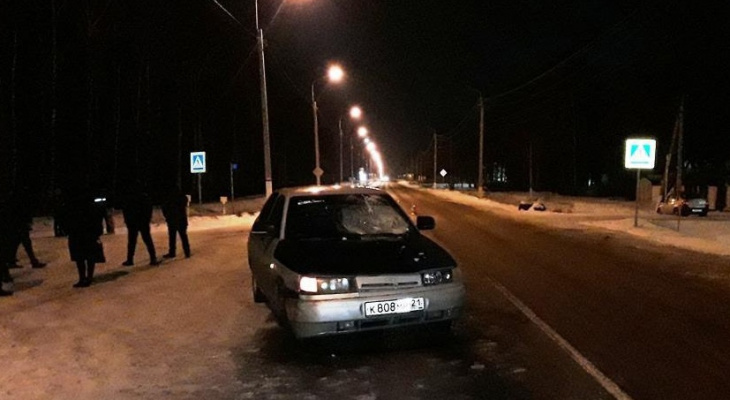 В Ядринском районе на пешеходном переходе "двенадцатая" сбила женщину В Ядринском районе на пешеходном переходе "двенадцатая" сбила женщину