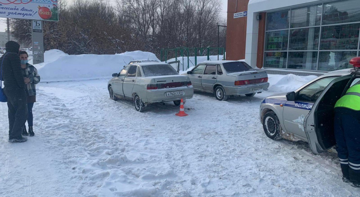 В Новочебоксарске 18-летний водитель "десятки" сбил женщину