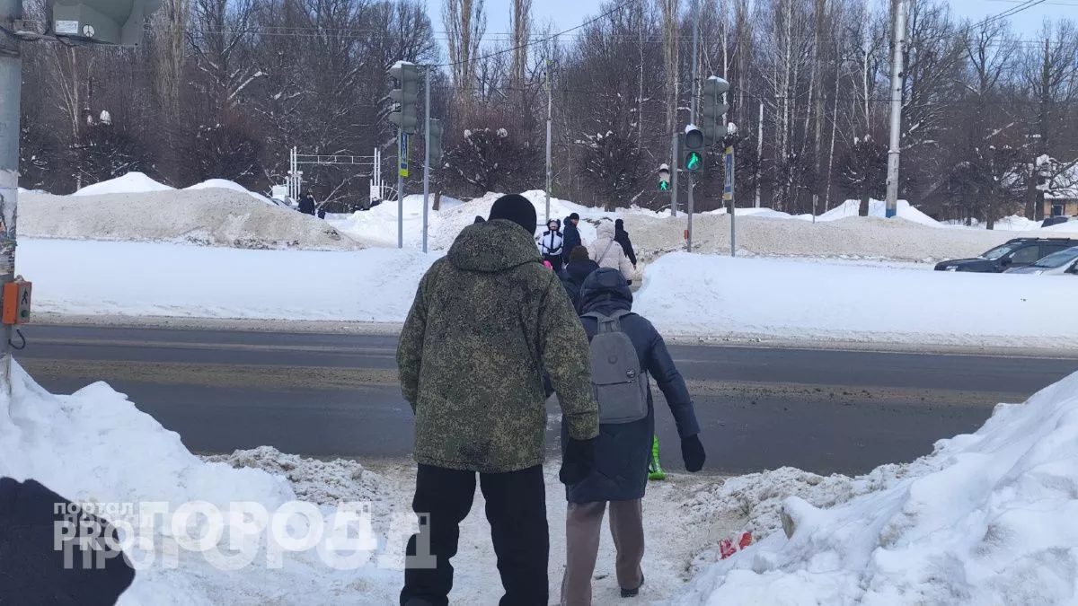 Одна фраза – и злые люди будут обходить стороной: психологический прием из трех слов