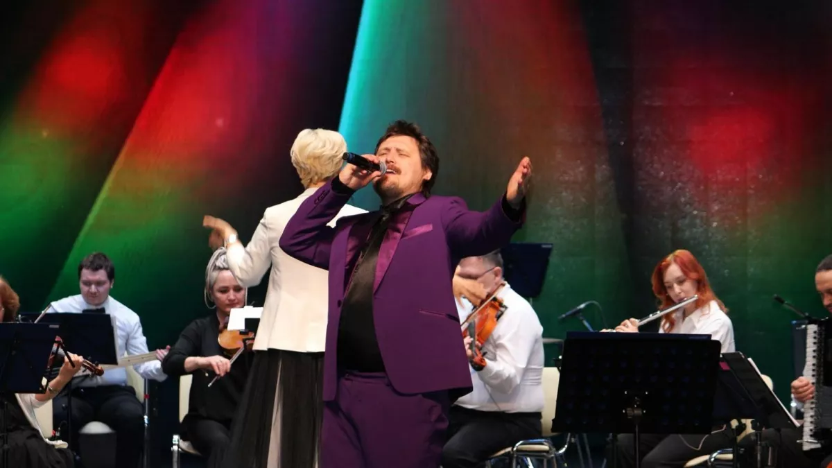 20 хитов о женщинах прозвучали для жен участников СВО