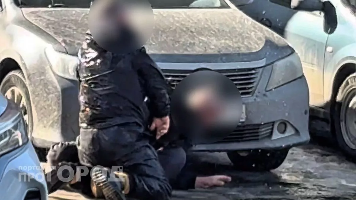 В Солнечном микрорайоне Чебоксар двое мужчин устроили драку