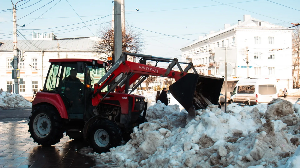 Более 17 тысяч кубометров снега вывезли с улиц Чебоксар за неделю