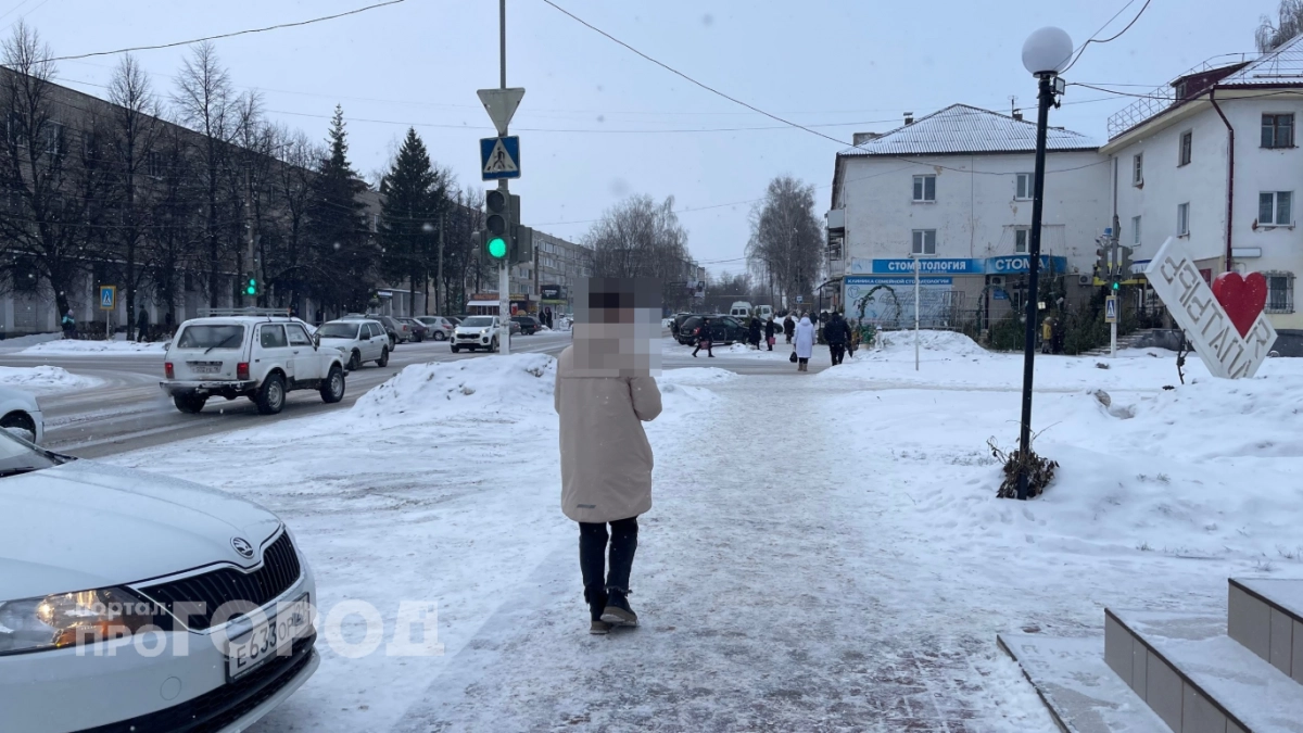 Семья из Чувашии оформила золото "для внуков" и отдала его мошенникам на автовокзале