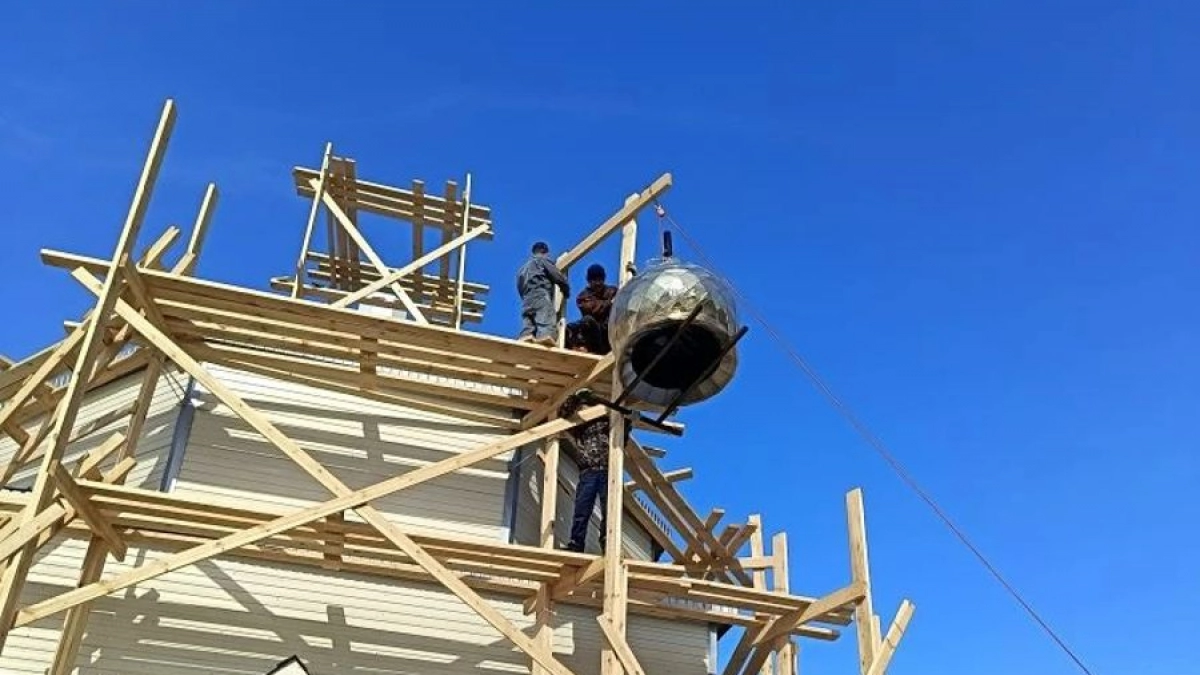 В чувашском селе к масштабному ремонту церкви подключились все жители: кто-то помогает руками, кто-то – деньгами