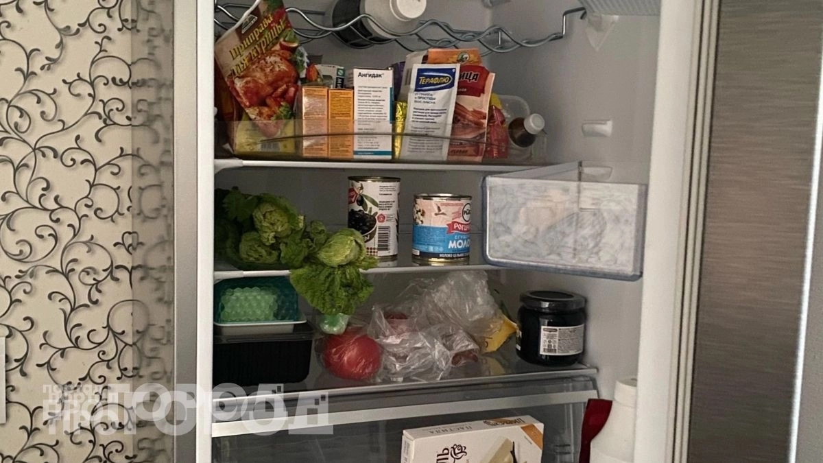 Сдвигаю холодильник и плачу за свет на 30% меньше: эта хитрость помогает сэкономить на ЖКХ