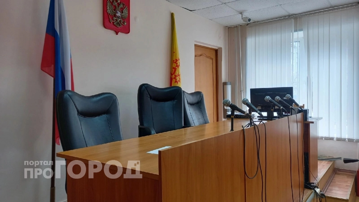 Чебоксарец нашел чужую карту и шиковал сутки, ходя по аптекам и магазинам